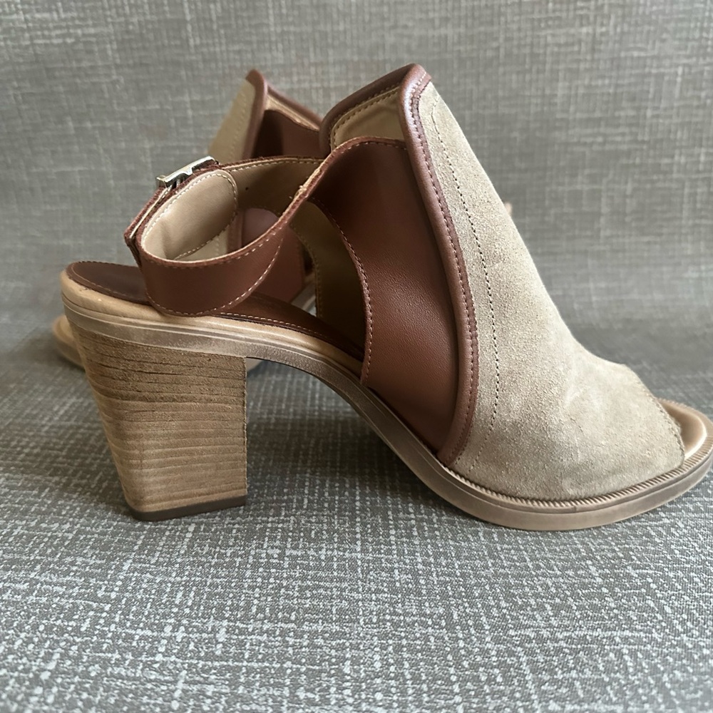Coach And Four Tan Brown Suede & Leather Peep Toe Block Heel Slingback Size 10 - Picture 8 of 13